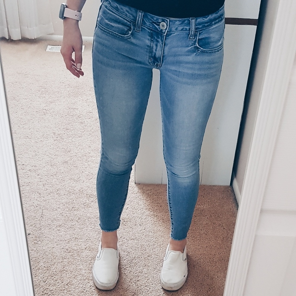 American Eagle Women's Light Wash Jeggings